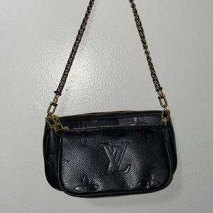 Black shoulder bag dupe